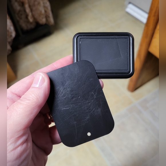 🧲⚡Car Vent Phone Mount with High-Powered Magnet for Secure Hands-Free Use - Picture 2 of 8